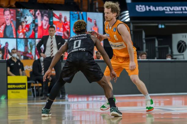 的弧线击中 的弧线击中