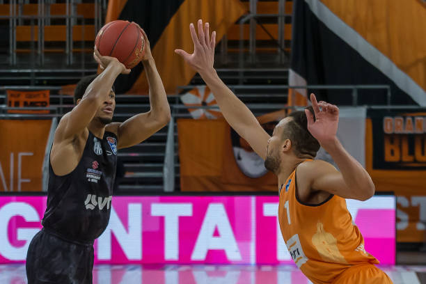 成为内外线 成为内外线