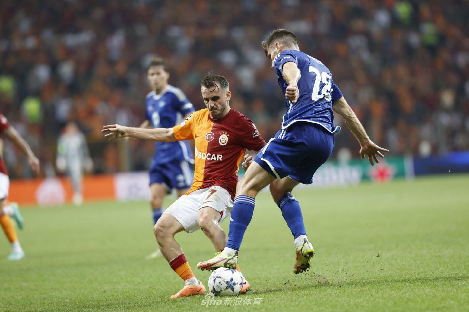 迷甚至称他 迷甚至称他